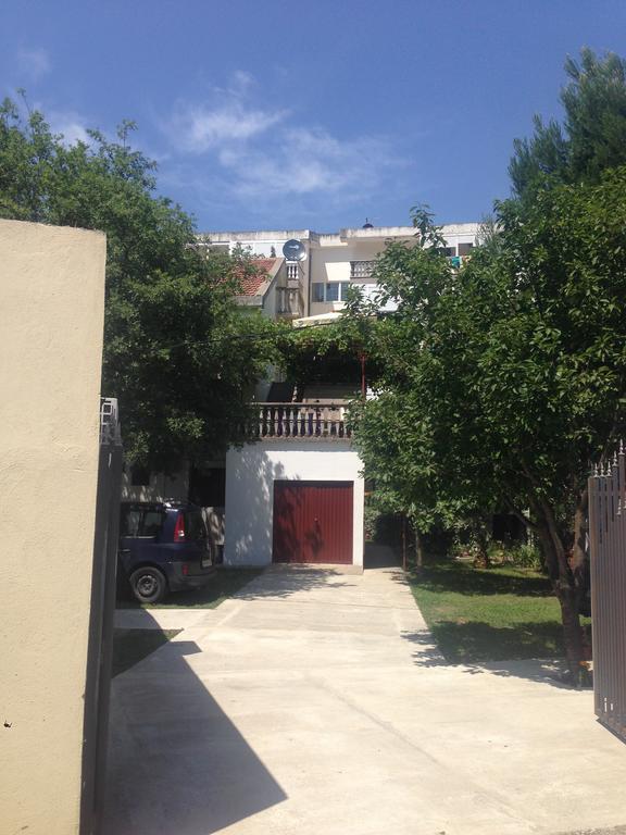 Apartments Aleksic Sutomore Exterior foto